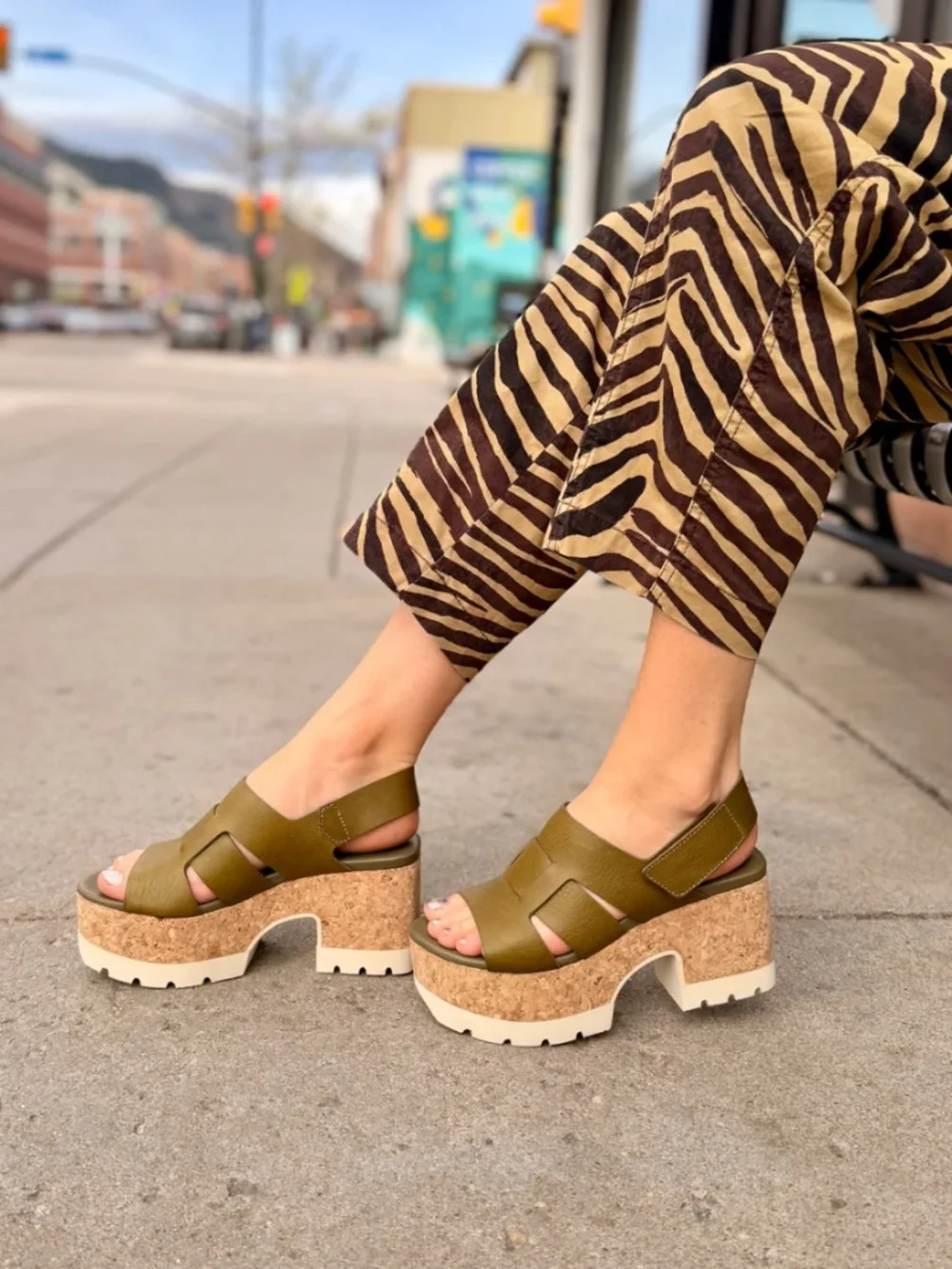 Homers 21809 VENICE Platform Sandal in Volanato Oliva